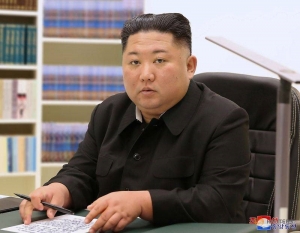 2021 : Để không bị  quên, Kim Jong-un chơi lá bài nguyên tử
