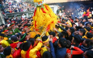 Lễ hội và những thói hư tật xấu của xã hội Việt Nam ngày nay