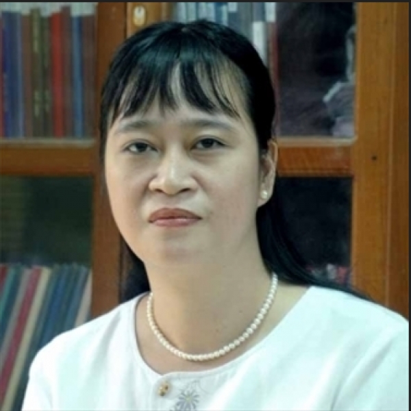 Bị buộc từ chối giải thưởng do Văn Việt trao