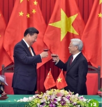 Quan hệ Việt–Trung : Việt Nam lúc nào cũng trong thế bị động