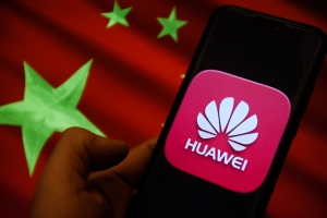 Mối liên hệ giữa nhân viên Huawei và quân đội Trung Quốc