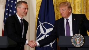 Khối NATO có thể tan vỡ vì Donald Trump không muốn Mỹ ôm đồm