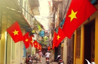 Đỏ hóa Việt Nam