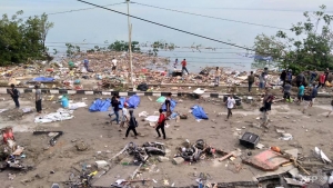Indonesia : sóng thần sát hại hơn 400 người