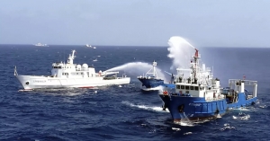Biển Đông : Trung Quốc tập trận, Philippines phản ứng
