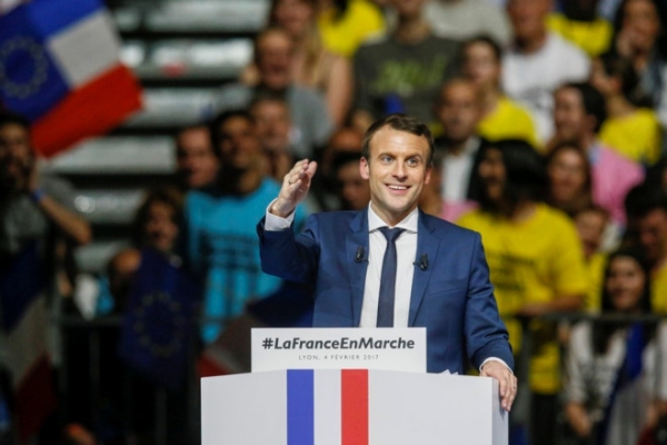 Nước Pháp vừa có một Tổng thống mới : Emmanuel Macron