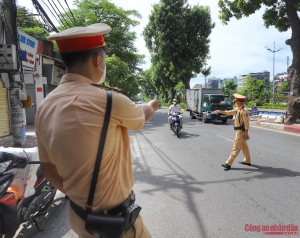 Chấn hưng văn hóa hay mở cửa cho tham nhũng văn hóa ?