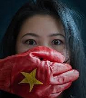 Chống chủ nghĩa trí thức : Đảng cộng sản Việt Nam tự xây lâu đài quyền lực trên cát ?