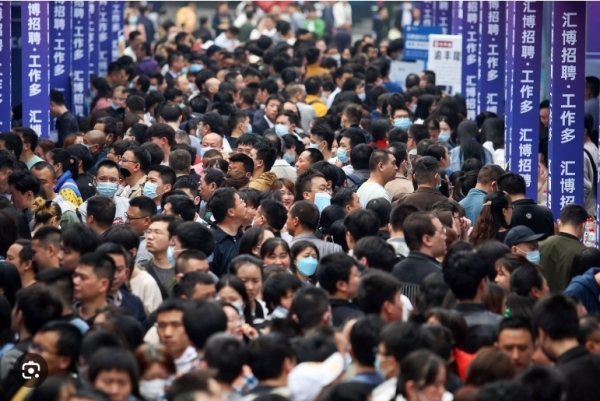 Trung Quốc ngừng công bố tỉ lệ thất nghiệp của giới trẻ