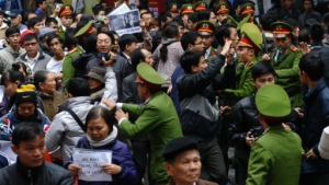 Bị tuổi trẻ bỏ rơi, đảng cộng sản Việt Nam đàn áp đối lập