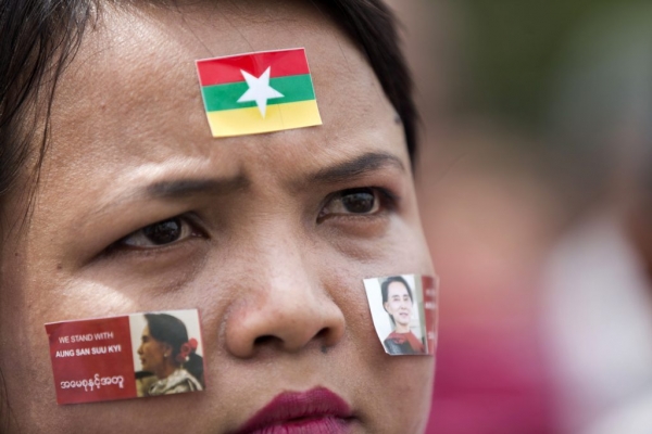 Điểm báo Pháp - Miến Điện : Nền dân chủ mong manh