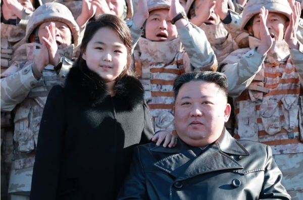 Kim Jong-un đã bắt đầu lên kế hoạch &quot;truyền ngôi&quot; ?