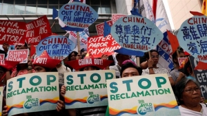 Philippines sáng mắt với Trung Quốc, mời Mỹ và Nga làm đối trọng