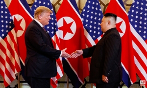 Đàm phán Mỹ-Triều : Donald Trump bị Kim Jong-un xỏ mũi ?
