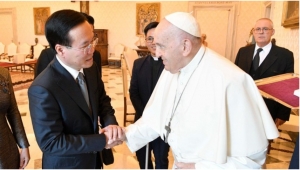 Quan hệ Việt Nam - Vatican tiến triển : lợi ích song phương và quan ngại chung ?