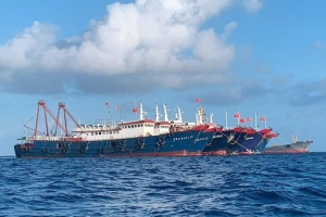 Làm thế nào để đối phó với đội tàu cá của Trung Quốc ?