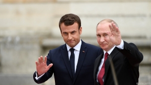 Quan hệ Pháp-Nga : nối lại đối thoại tại Versailles