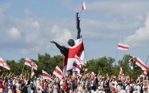 Belarus chuẩn bị lật sang trang sử mới : trang sử tự do dân chủ